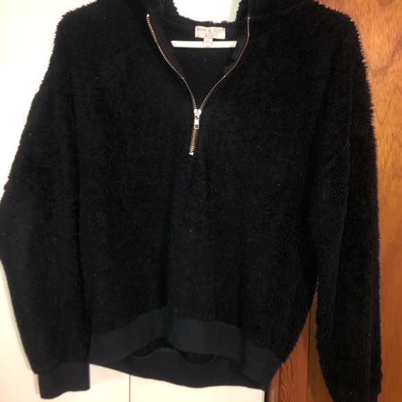 Furry hoodie - Picture 1 of 4